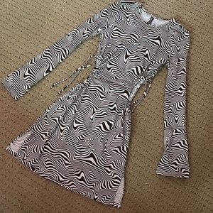 Super cute 90s style H&M dress